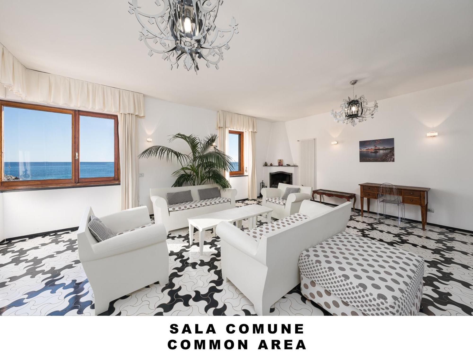 Affittacamere Lo Scoglio مونتيروسّو ال ماري المظهر الخارجي الصورة